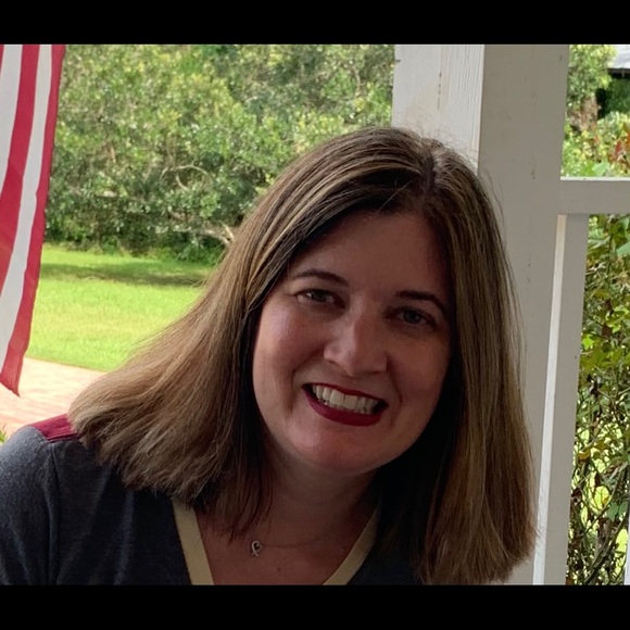 Meet your Posher, Janet - Picture 1 of 1